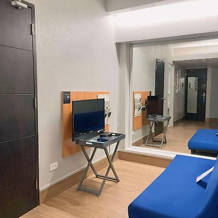 Selah Pods Hotel Manila Pasay Kültér fotó
