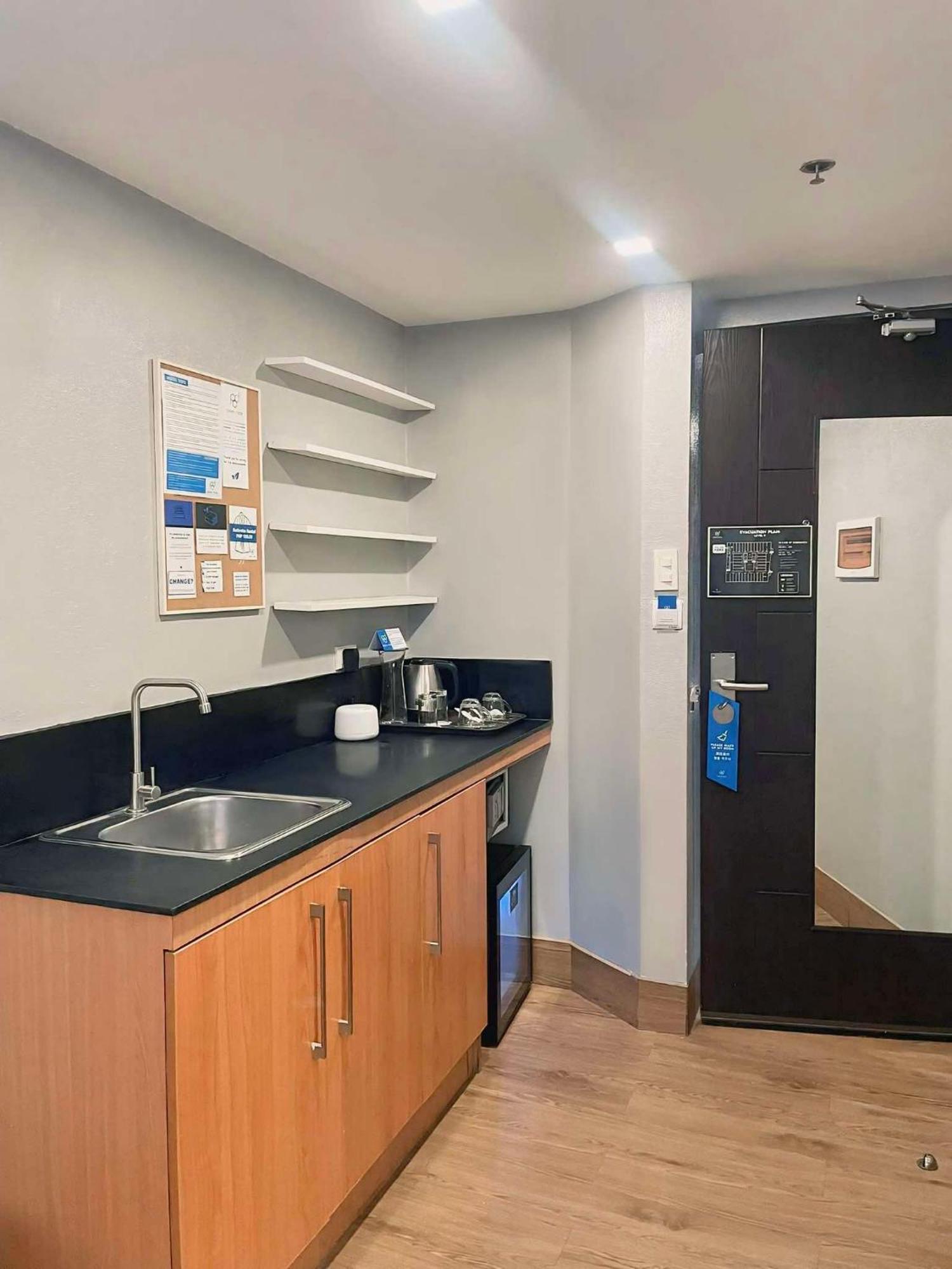 Selah Pods Hotel Manila Pasay Kültér fotó