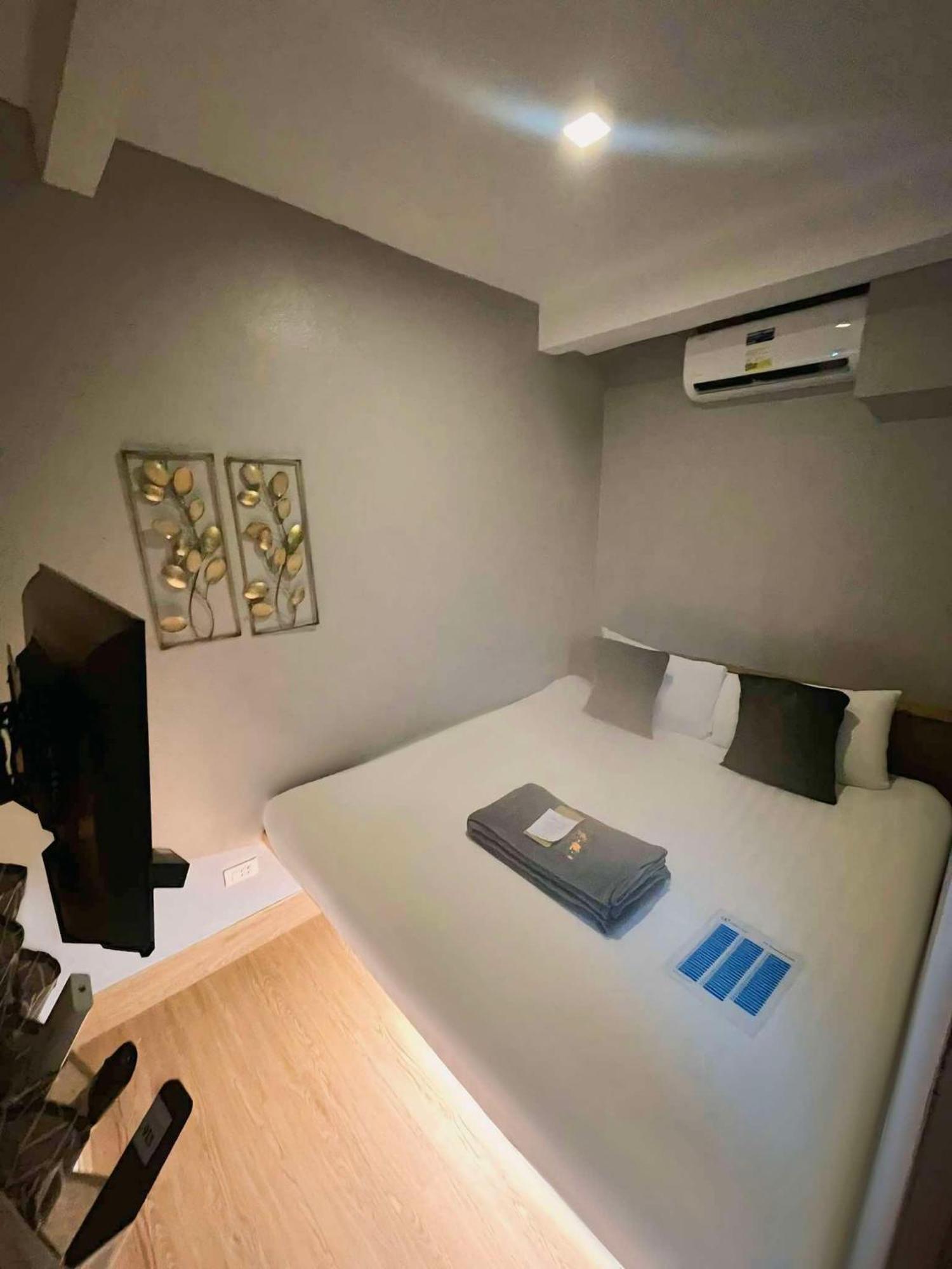 Selah Pods Hotel Manila Pasay Kültér fotó
