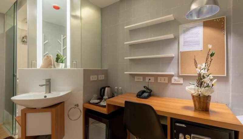 Selah Pods Hotel Manila Pasay Kültér fotó