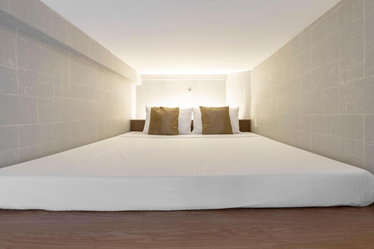 Selah Pods Hotel Manila Pasay Kültér fotó