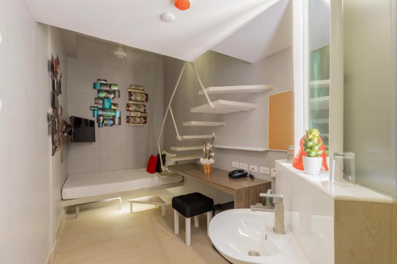 Selah Pods Hotel Manila Pasay Kültér fotó