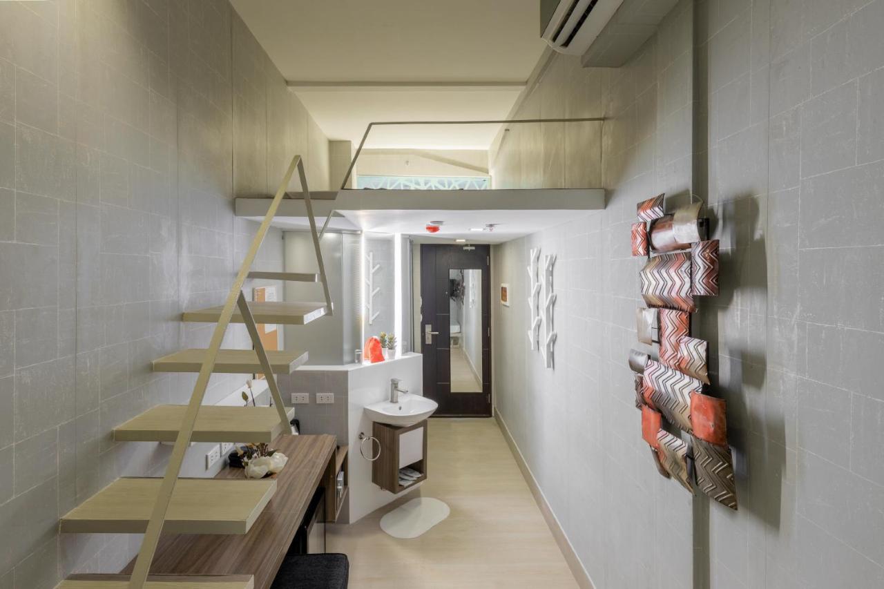 Selah Pods Hotel Manila Pasay Kültér fotó