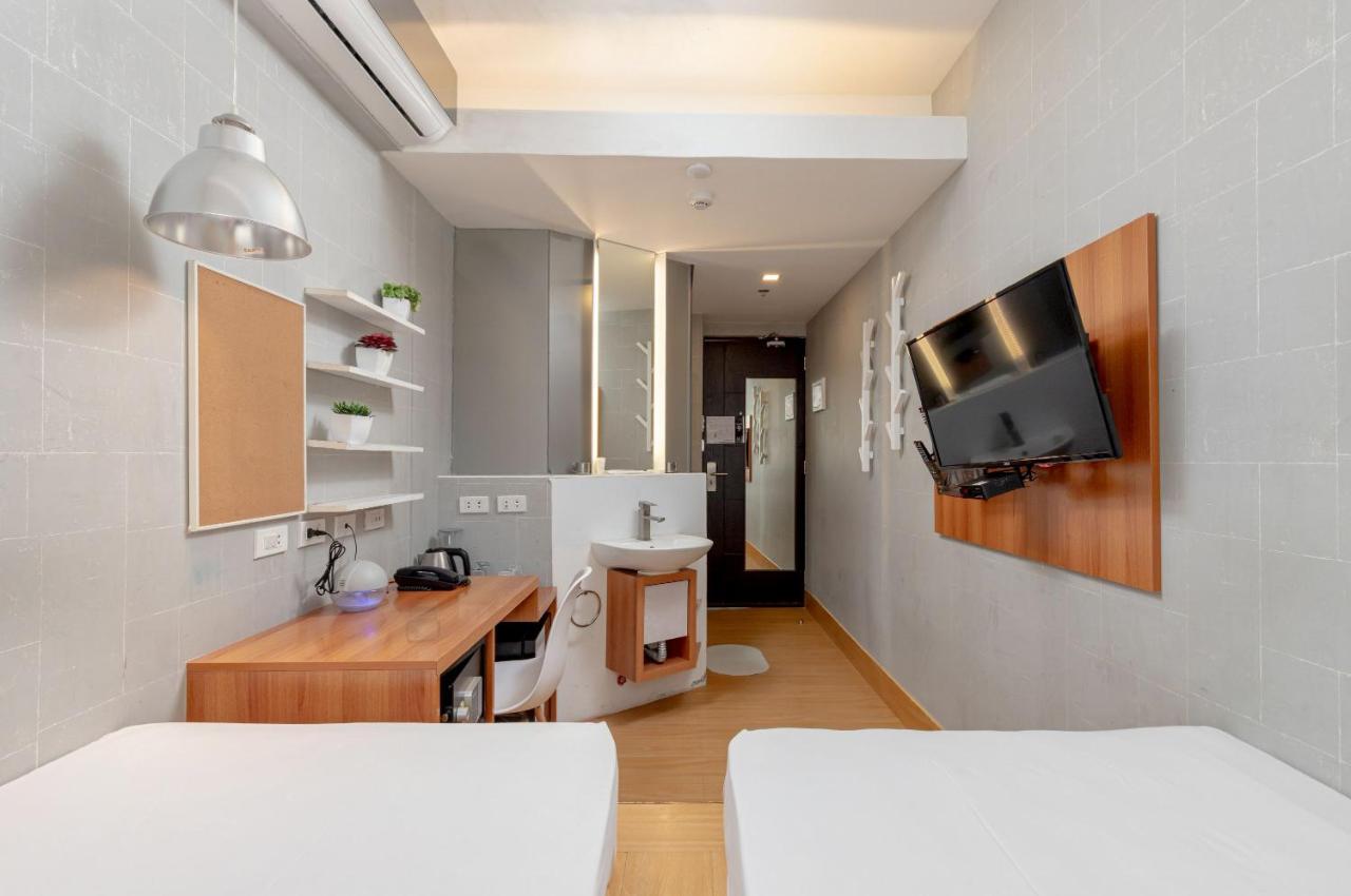 Selah Pods Hotel Manila Pasay Kültér fotó